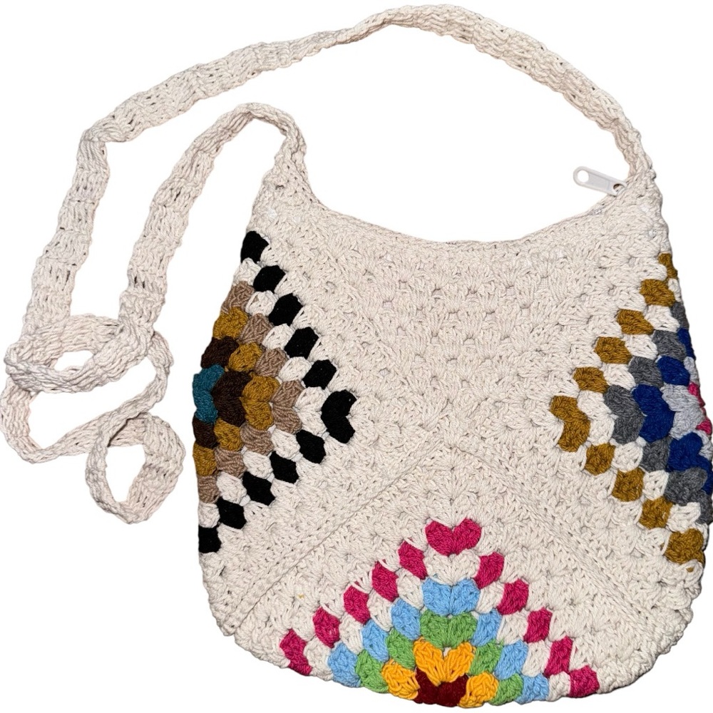 NWOT🌸BALI HANDMADE Granny Square Crochet Women's Crossbody Bag in Broken White
